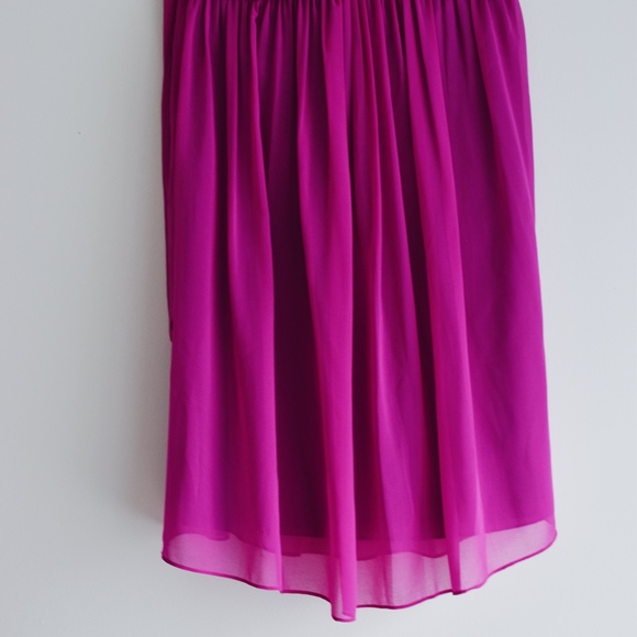 Fuscia flowy knee-length dress - Picture 2 of 6
